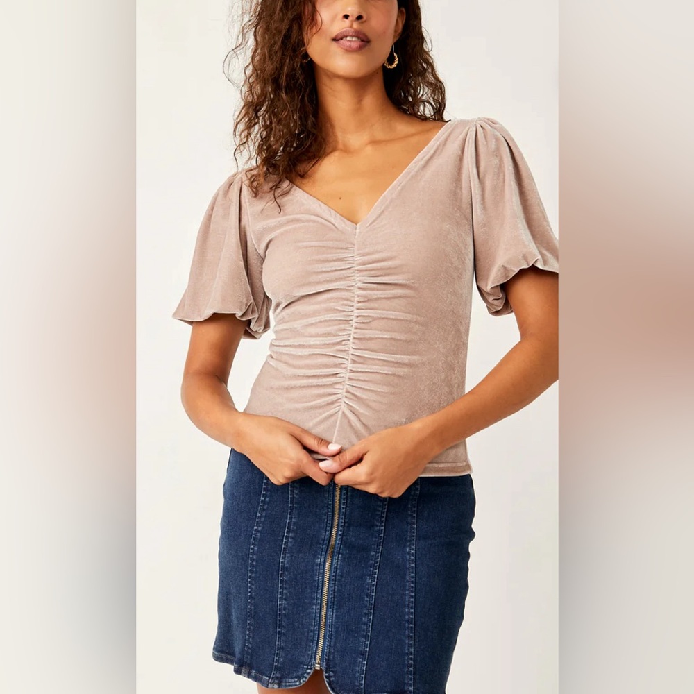 Free People Cupcake Velvet Top Women’s Size XS NWOT Short Sleeve Spring